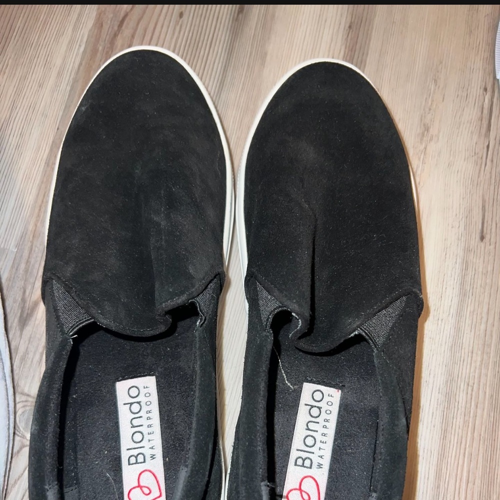 Waterproof shoes